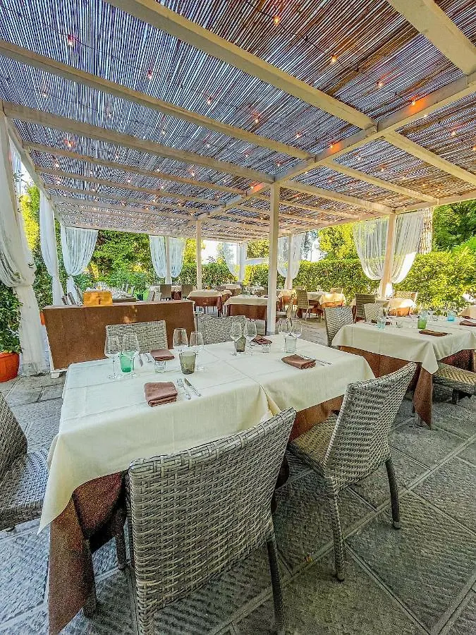 Hotel Hambros - Il Parco In Villa Banchieri Lukka