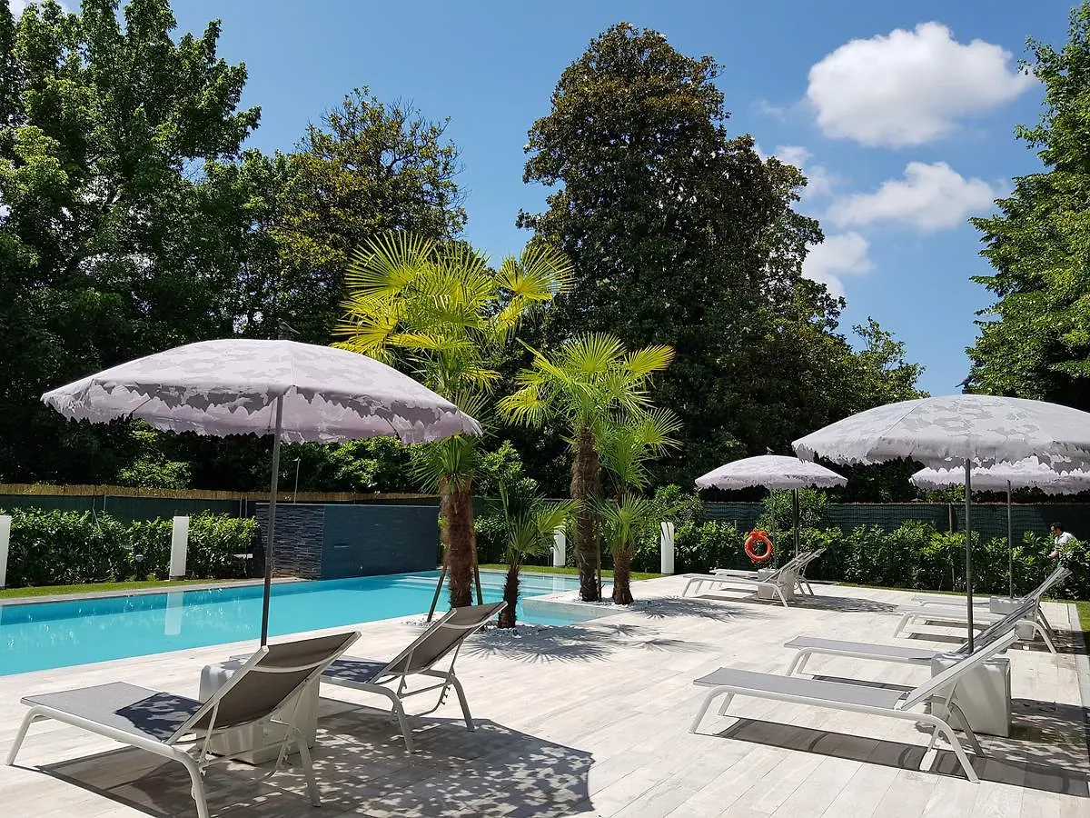 Hotel Hambros - Il Parco In Villa Banchieri Lukka