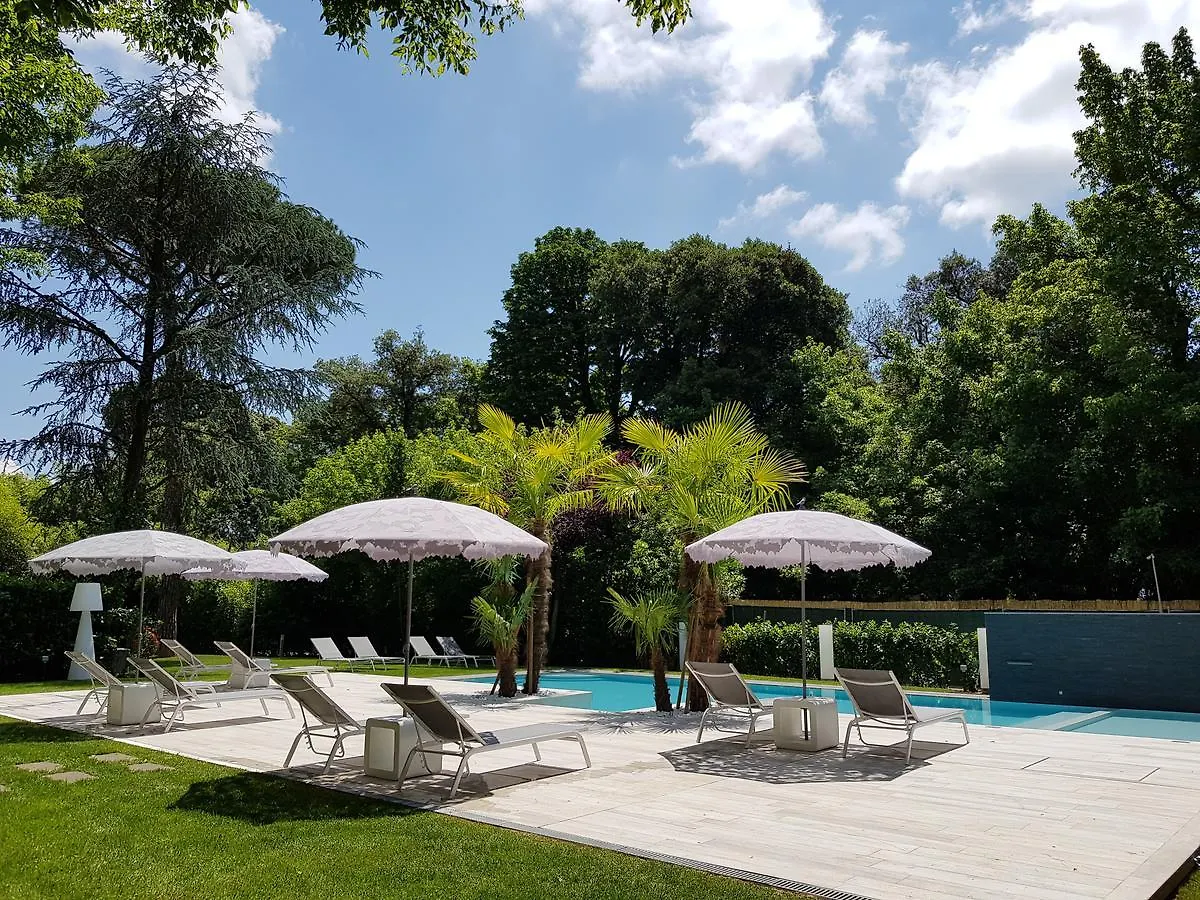 Hotel Hambros - Il Parco In Villa Banchieri Lukka